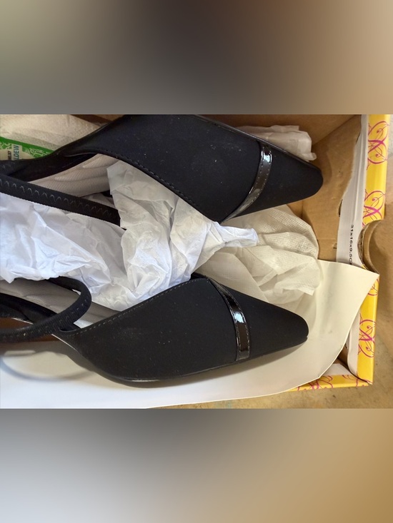 Easy Street Unna women's kitten heels size 9 wide black NEW - Picture 6 of 9